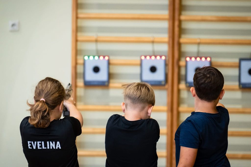 Ryšys tarp trenerio ir vaikų: kaip komunikacija ugdo ne tik sportininką, bet ir jo pasitikėjimą